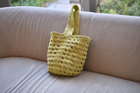 ワンハンドルの方眼編みバケツバッグ／お色が選べまます。(レモン/受注