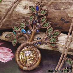 金色に輝く『ルチルクォーツ』『ブラックオパール』生命の樹マクラメ編トップネックレス 2枚目の画像