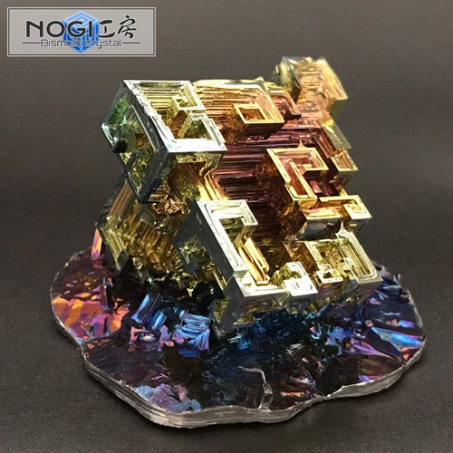 ビスマス結晶 No.003C キューブケース付き [鉱物標本] 立体