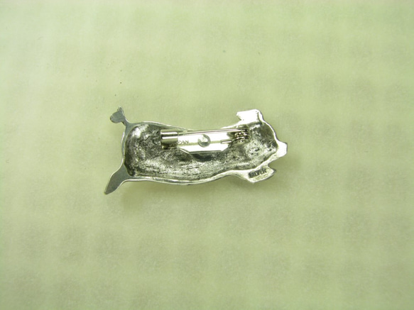シルバーアクセサリー　silverミニブローチ「ぶたさん」 2枚目の画像