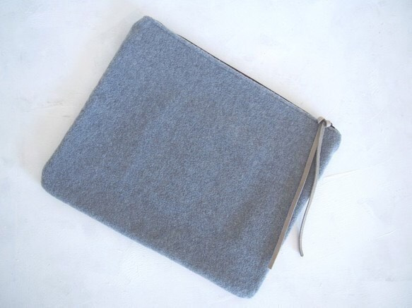 ■SALE!!■ clutch bag / fleece / brown /帆布6号×フリース　片面手染めクラッチバッグ 2枚目の画像