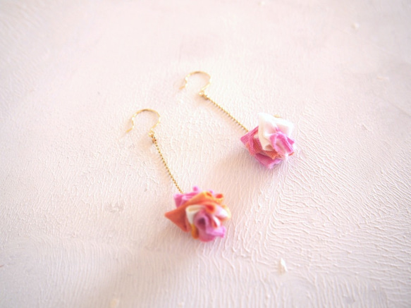 pierced earring / chain / pink 1枚目の画像