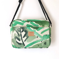 shoulder bag / 手染めの帆布ショルダーバッグ / leaf 3枚目の画像