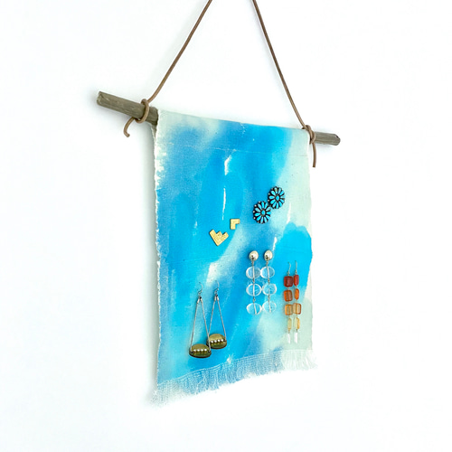 手染め　花タペストリー 手染めのタペストリー / Flowers タペストリー・壁掛け Sashiiro 通販