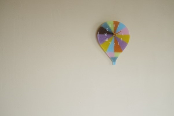 気球のガラスの掛け時計 4枚目の画像