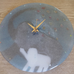ゾウの親子のフュージングのガラスの掛け時計 6枚目の画像