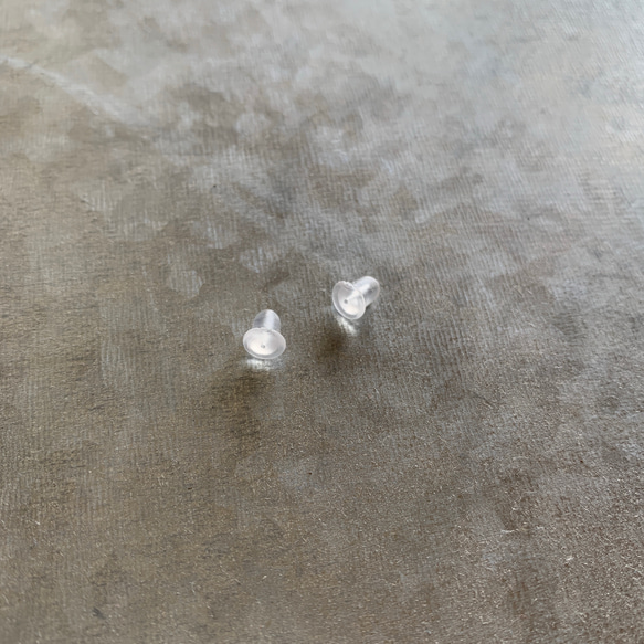 14kgf/Herki 馬克燕麥和灰色梭織蕾絲常春藤耳環（耳環） 第7張的照片