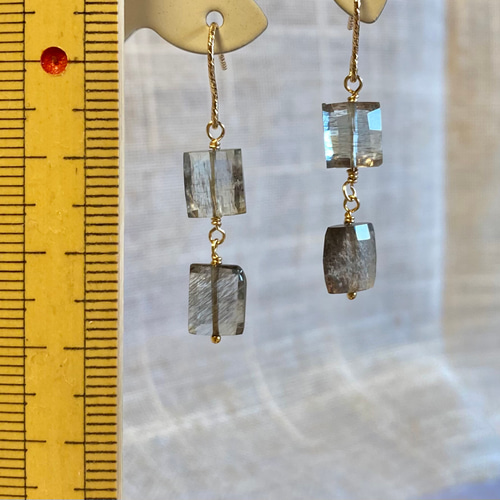 送料無料】14kgf 天然石 モスアクアマリン レクタングル クッション  