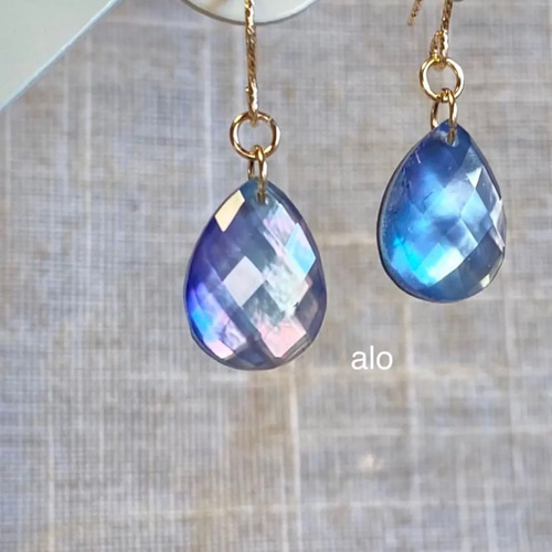 Kaya◆ラピスラズリ/水晶/MOPトリプレットストーンピアス✧14kgf Kaya様専用◇ラピスラズリ/水晶/MOPトリプレットストーンピアス