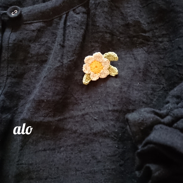 【送料無料】ナチュラルなお花のブローチ レース編み 4枚目の画像