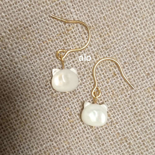 送料無料】14kgf 天然石 マザーオブパール ホワイトシェル 猫  