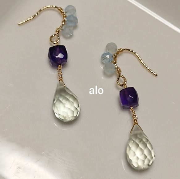送料無料】14kgf 天然石 アクアマリンとアメジストたちのピアス  