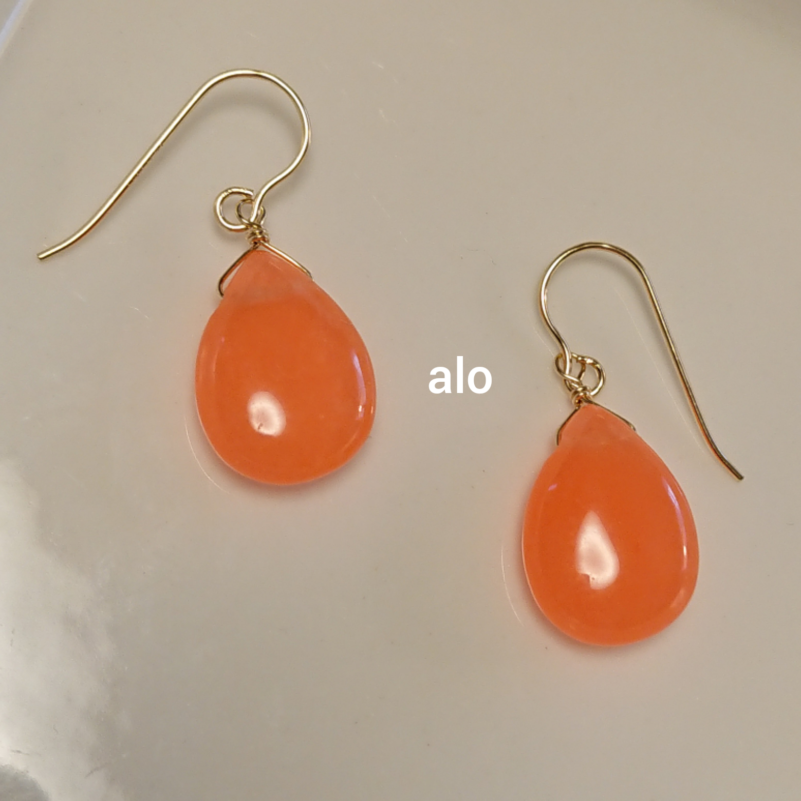 送料無料】14kgf 天然石 ピンクオレンジカラージェード シンプルピアス  