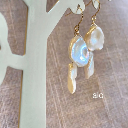 送料無料】14kgf 淡水パール 花びらケシパール ツインチェーンピアス  