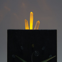 クリスタルの置き時計 5枚目の画像