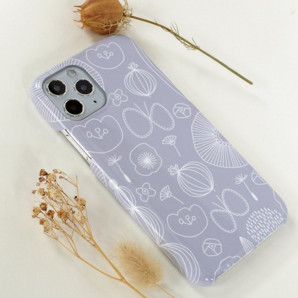 ＊iPhone17＊ひだまりへようこそ 北欧 スマホケース 花 ちょうちょ つぼみ 花畑 側面印刷 シンプル 2枚目の画像