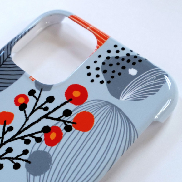 ＊iPhone17＊ 優しい花 北欧 スマホケース スマホカバー 花畑 フラワー 花柄 側面印刷 5枚目の画像