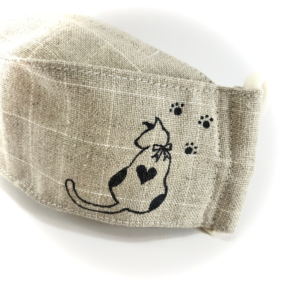 ハートの猫さんイラスト　折り返し立体マスク（子供用）　リネン生地 3枚目の画像