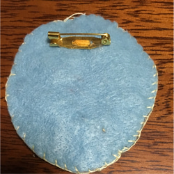 紅葉したもみじのブローチ（ハンドメイド） 2枚目の画像