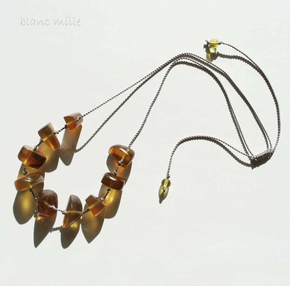 高品質. 18kブルー琥珀ネックレス超極上ブルーアンバー(琥珀)コハク 最高品質. 18kブルー琥珀ネックレス超極上ブルーアンバー(琥珀