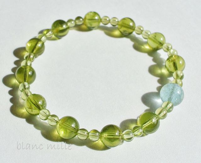 No.1035　ペリドット＆1粒ブルートパーズ　爽やか天然石ブレスレット　4mm8mm　アクセサリー