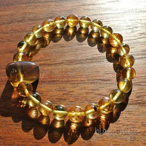 ★K☆★アンバー　琥珀　ブルーアンバー　虫入り　コレクション 楽天市場】アンバー 琥珀 虫入りの通販