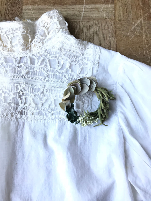 【受注制作】Greenのリースブローチ 3枚目の画像