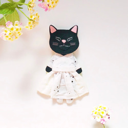 ●夏セール●【きせかえにゃんこ】黒猫ワンピセット（フェルト・刺繍・ブローチ・インテリア・夏秋） 1枚目の画像