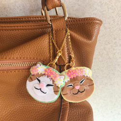 一点物【おねむねこバッグチャーム】紫陽花冠のラグドールちゃん（フェルト・刺繍・猫・キーホルダー・夏・梅雨) 5枚目の画像