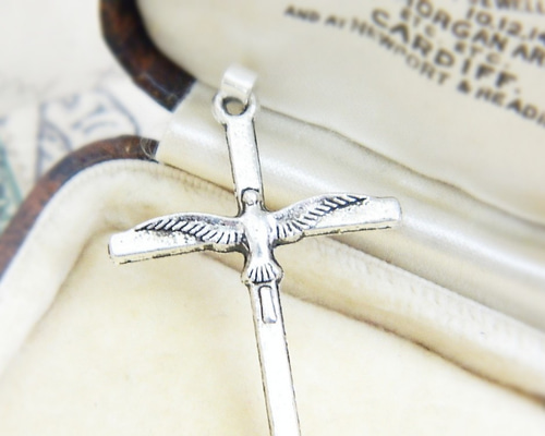 色々な使い道！天然石 十字架 両面ペンダントトップ TALISMANS GRAN DEUR ストーンリリィクロス シルバーペンダントトップ