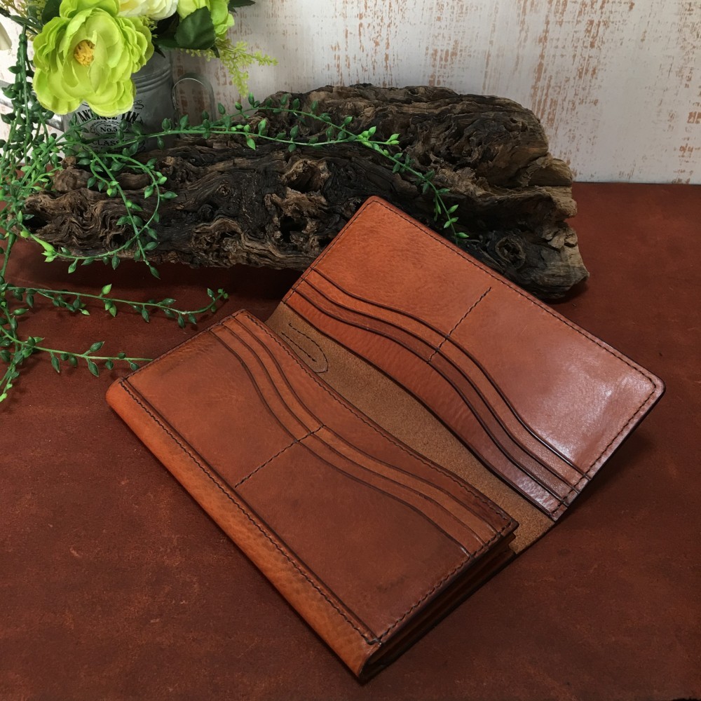 本革　イタリアンレザー　二つ折り財布　色：ブリック（黄茶）