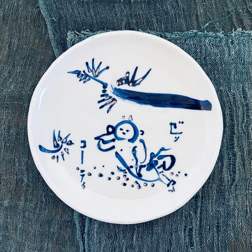 皿に書いた絵です 皿に書いた絵です