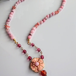 サイネリア   薄桃色のネックレス 5枚目の画像