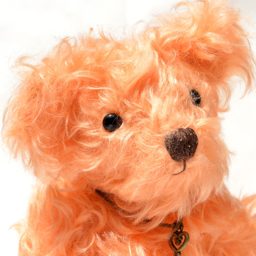 透明感のあるオレンジモヘアがとても華やかなテディベア 【オーダー品】クリスマス