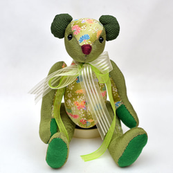 ちりめんを使った和風テディベア ちりめん  紅鼻 「こどもの日」【ぬいぐるみ】 2枚目の画像