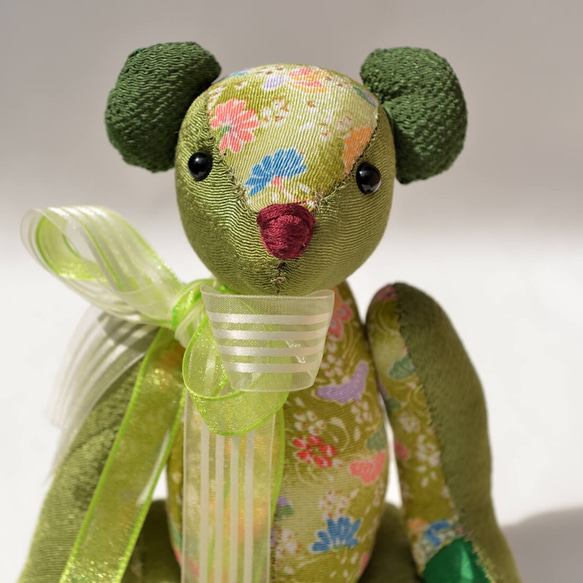 ちりめんを使った和風テディベア ちりめん  紅鼻 「こどもの日」【ぬいぐるみ】 6枚目の画像