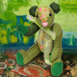 ちりめんを使った和風テディベア 桃鼻 「こどもの日」【ぬいぐるみ】 1枚目の画像