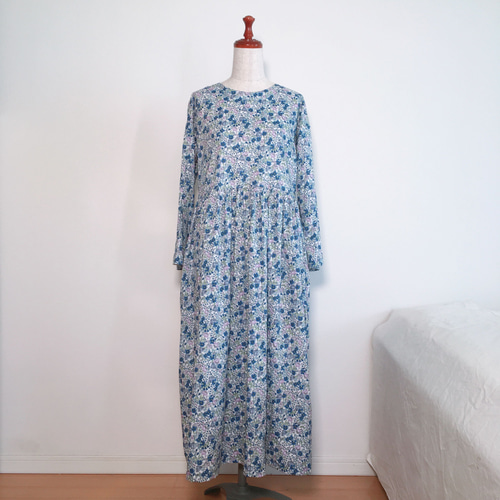 john 柄ワンピース Noela×LANTINAMコラボ】オーガンジーリリー柄ドッキングワンピ