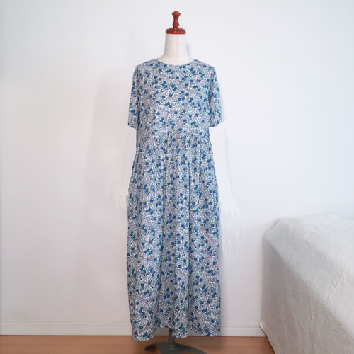 受注生産】花柄ワンピース【ブルー系】【XS〜L】【T145〜T170