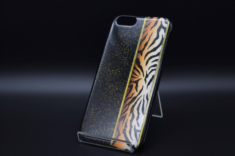 塗装スマホケース(黒地/虎柄)【他機種オーダー可】