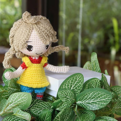 [Made Brown Handmade]手編みのウール人形 - 遊び心のある可愛いヨーヨー 4枚目の画像