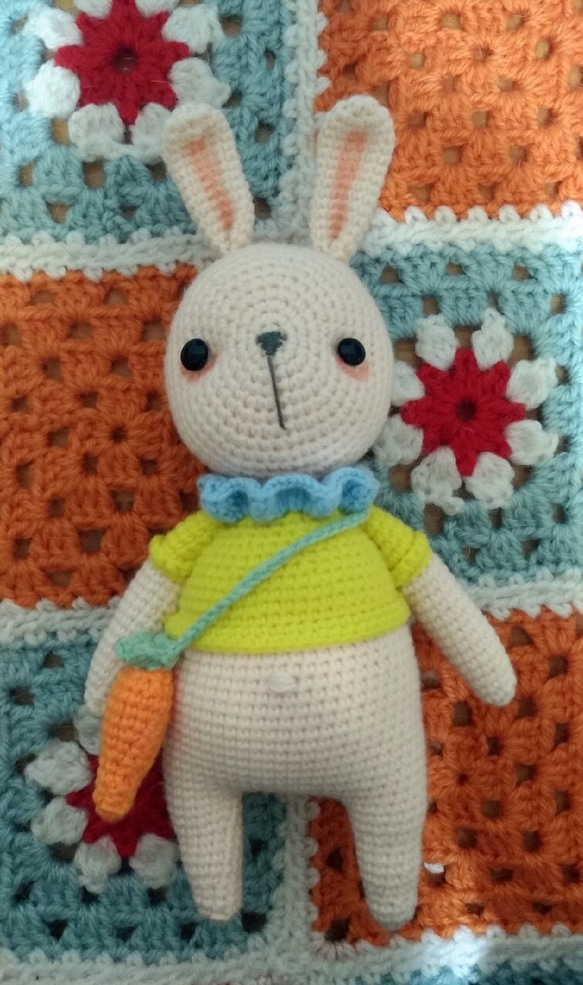 【磨啡手作】手編毛線玩偶—紅蘿蔔兔 第3張的照片