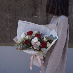 新鮮花束 Fresh flower bouquet【愛樂】求婚驚喜 / 週年紀念 / 佈置拍照 第1張的照片