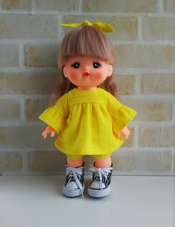 メルちゃんハンドメイド服 Wガーゼのヨーク切替フリル袖のセットアップ