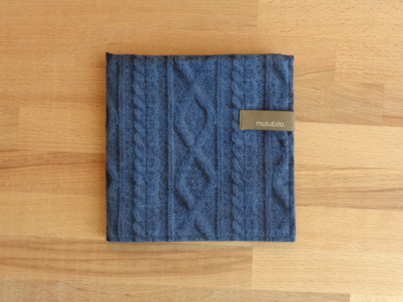 ハンカチスタイ（aranknit/navy） 2枚目の画像