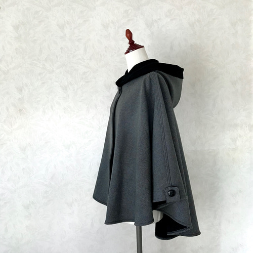 未使用＊ニットポンチョMIDWEST 603 フード付き