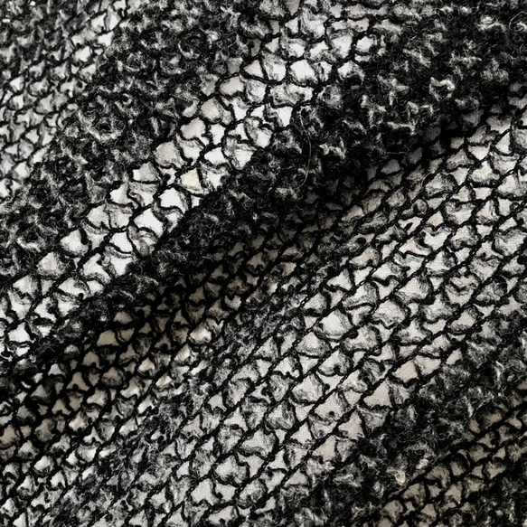 ざっくり編みのループ ニット・チュニック ポンチョ✴︎ブラック×グレー 8枚目の画像