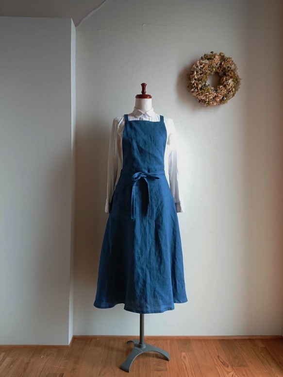 《受注生産》リネンのエプロンワンピースベーシック/巻きスカートタイプ 2枚目の画像