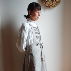 《在庫あり》リネンのエプロンワンピースピンタック/巻きスカートタイプ　 5枚目の画像