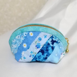 お花＆葉＆鍵盤が立体　ピアノカバー　ハンドメイド　パッチワーク お花＆葉＆鍵盤が立体 ピアノカバー ハンドメイド パッチワーク
